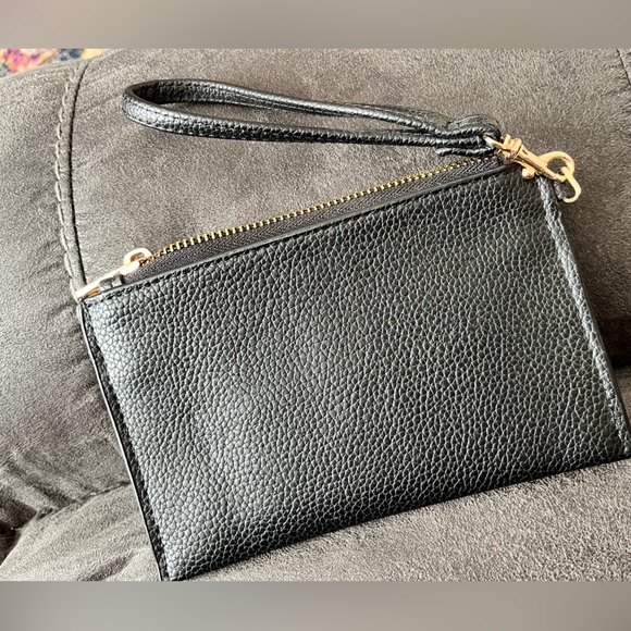 Black Wristlet Wallet - Picture 3 of 6